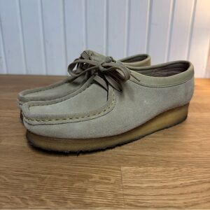 Clarks Wallabees